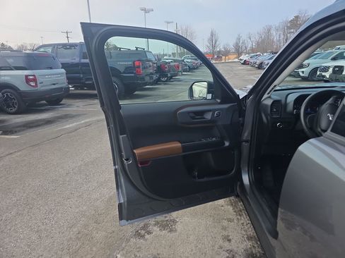 Certified 2024 Ford Bronco Sport Outer Banks w/ Tech Package image 20