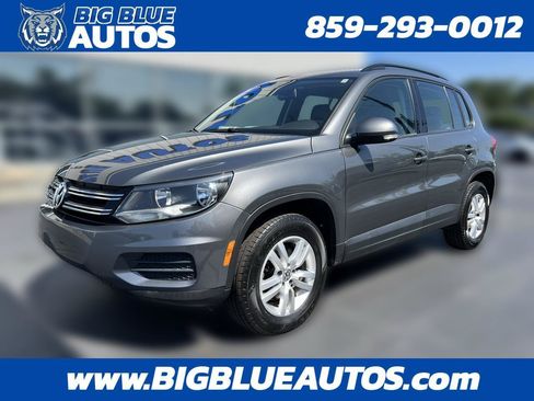Used 2017 Volkswagen Tiguan S FWD image 1