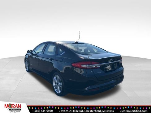 Used 2018 Ford Fusion S image 3