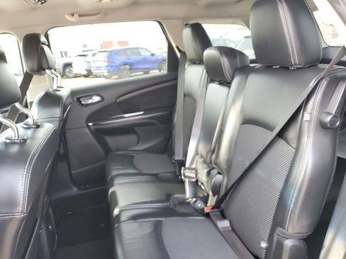 Used 2015 Dodge Journey Crossroad w/ Flexible Seating Group image 28