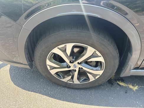 Used 2020 Subaru Outback Touring XT AWD/4WD image 7