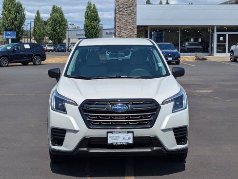 Used 2022 Subaru Forester AWD/4WD image 8