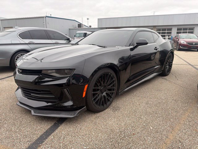 Used 2018 Chevrolet Camaro LT w/ RS Package RWD image 2