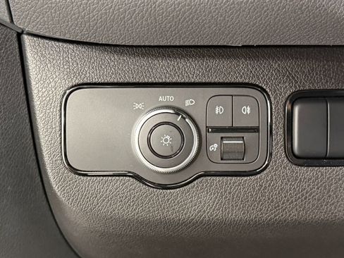 Used 2024 Mercedes-Benz Sprinter 3500 image 17