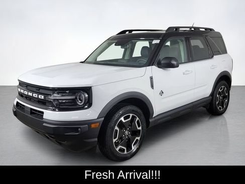 Used 2023 Ford Bronco Sport Outer Banks w/ Tech Package AWD/4WD image 7