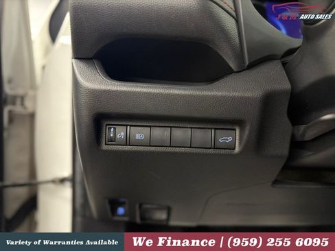 Used 2021 Toyota RAV4 SE AWD/4WD image 24