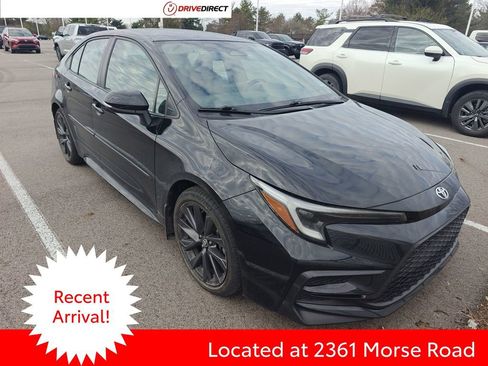 Used 2023 Toyota Corolla SE w/ Carpet Mat Package (TMS) image 1
