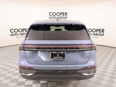 New 2026 Lincoln Nautilus Premier image 21