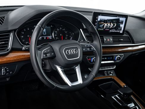 Certified 2023 Audi Q5 2.0T Premium w/ Convenience Package AWD/4WD image 10