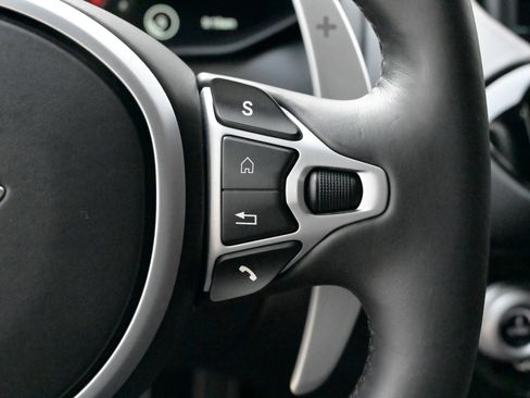 Used 2020 Aston Martin V8 Vantage Coupe image 25