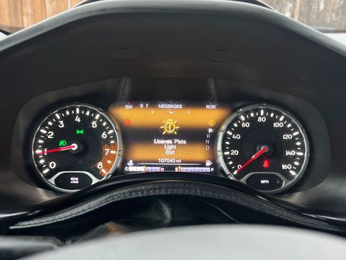 Used 2017 Jeep Renegade Altitude image 19