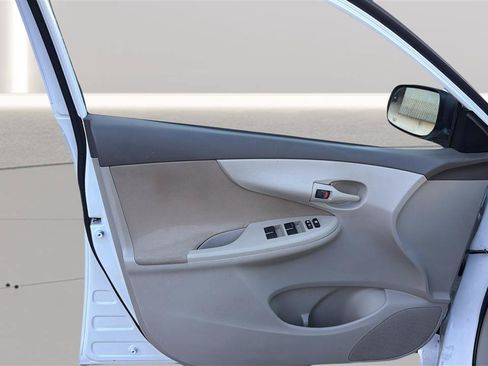 Used 2009 Toyota Corolla FWD image 18