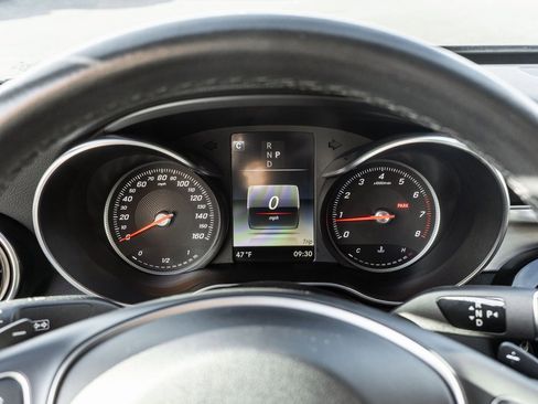 Used 2018 Mercedes-Benz C 300 4MATIC Sedan image 16