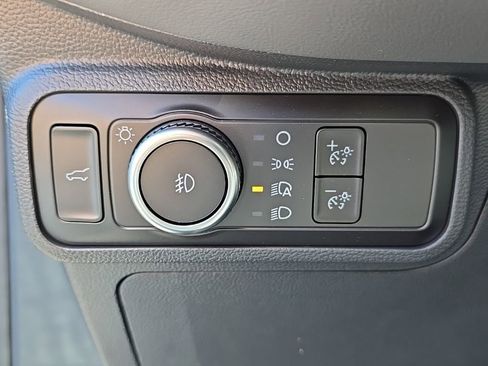 New 2026 Ford Explorer Active w/ Active Comfort Package AWD/4WD image 18