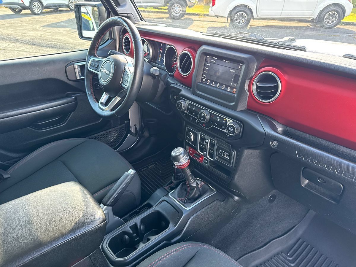 Used 2018 Jeep Wrangler Unlimited Rubicon w/ LED Lighting Group AWD/4WD image 25
