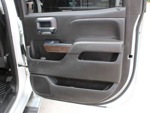 Used 2019 GMC Sierra 2500 Denali w/ Duramax Plus Package AWD/4WD image 39