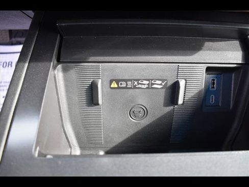 New 2025 GMC Hummer EV 3X w/ Battery Pack, 24 Module Pack image 19