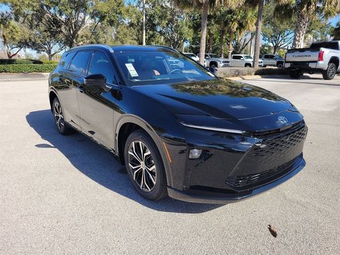 New 2026 Toyota Crown Signia image 2