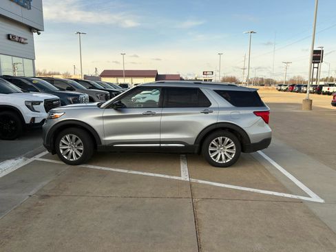 Used 2020 Ford Explorer Limited image 8