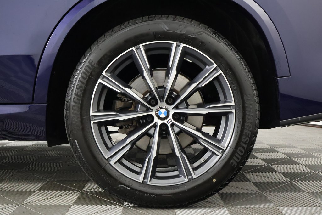 Certified 2024 BMW X5 xDrive40i w/ M Sport Package AWD/4WD image 16
