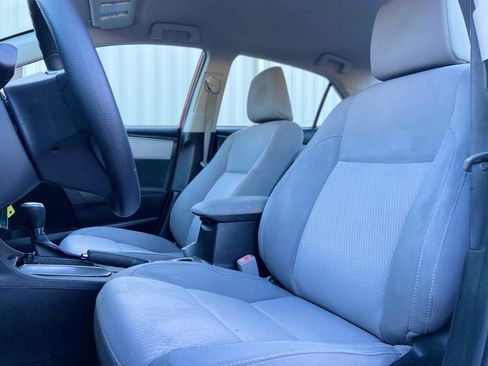 Used 2014 Toyota Corolla LE FWD image 15