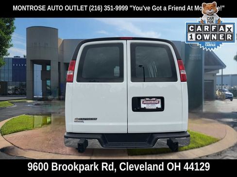 Used 2024 Chevrolet Express 2500 w/ Driver Convenience Package RWD image 6