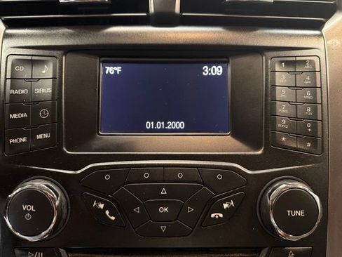 Used 2018 Ford Fusion SE FWD image 21