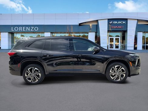 Used 2026 Buick Enclave Sport Touring w/ Power Package FWD image 4