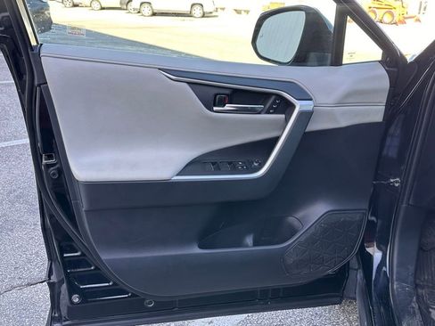 Used 2020 Toyota RAV4 Limited w/ Limited Grade Weather Package image 12