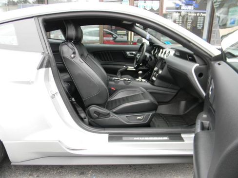 Used 2016 Ford Mustang GT Premium w/ Equipment Group 401A image 12