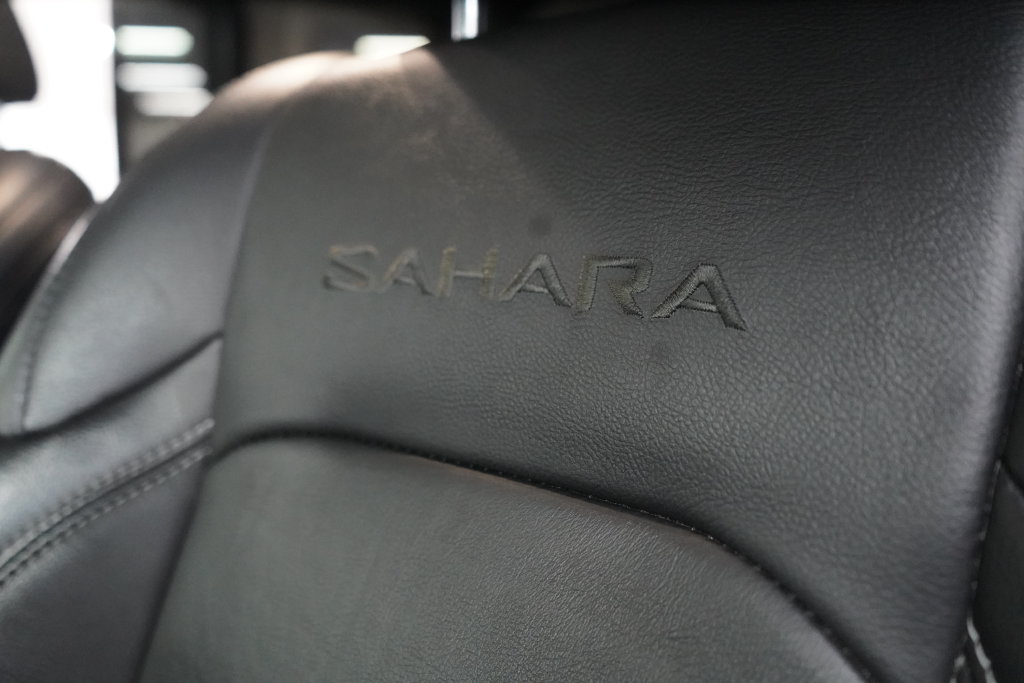Used 2022 Jeep Wrangler Unlimited Sahara AWD/4WD image 21