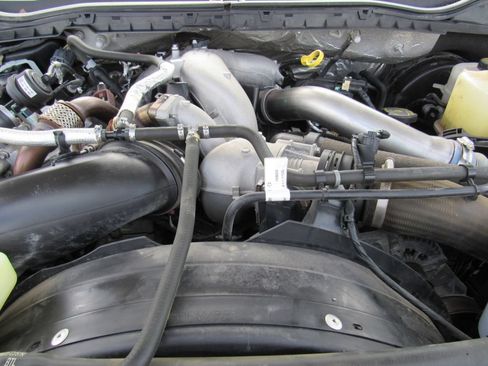 Used 2022 Ford F250 XLT AWD/4WD image 12