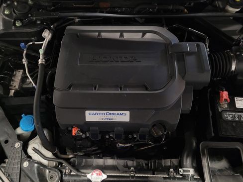 Used 2015 Honda Accord Touring image 30