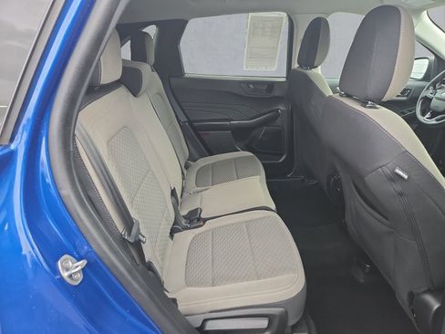 Certified 2022 Ford Escape SE w/ Cold Weather Package image 24
