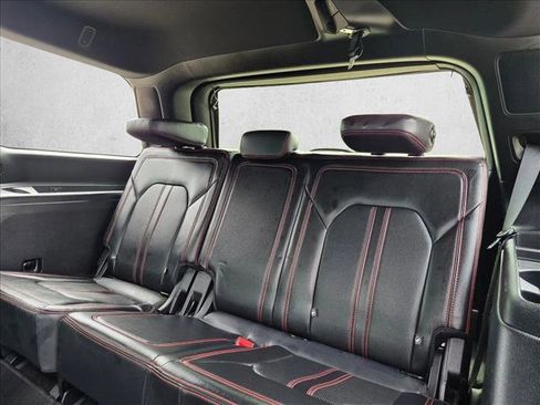 Used 2019 Ford Expedition Limited w/ Equipment Group 303A RWD image 16