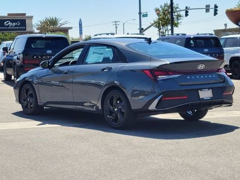New 2026 Hyundai Elantra SEL Sport FWD image 3
