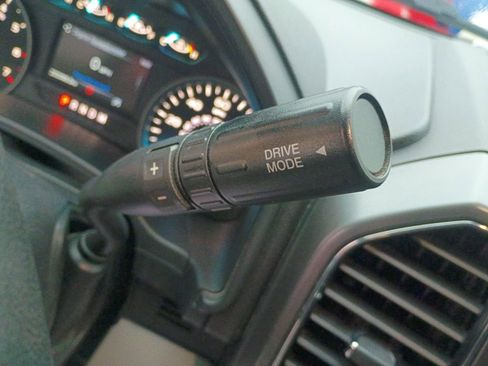 Used 2018 Ford F150 XLT w/ Equipment Group 302A Luxury image 21