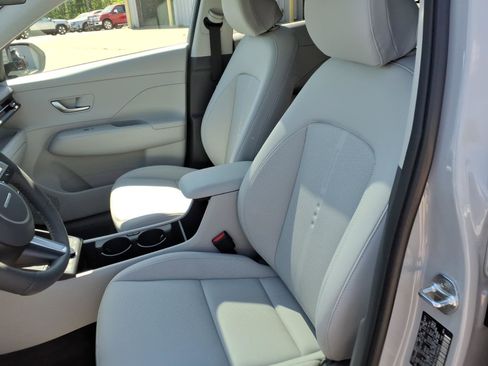 New 2026 Hyundai Kona Limited FWD image 10