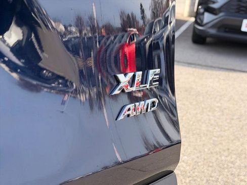 New 2025 Toyota RAV4 XLE w/ Convenience Package image 17