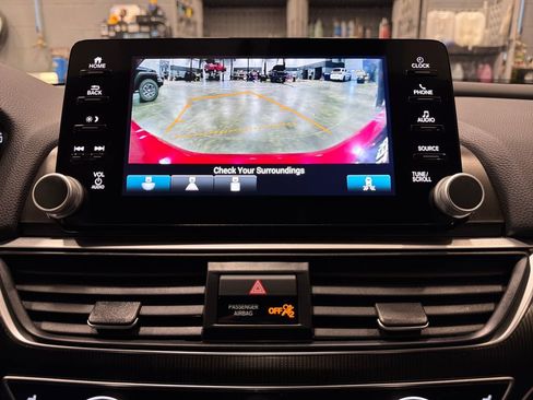 Used 2021 Honda Accord Sport image 8
