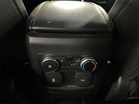 Used 2022 Ford Explorer XLT w/ Equipment Group 202A image 35