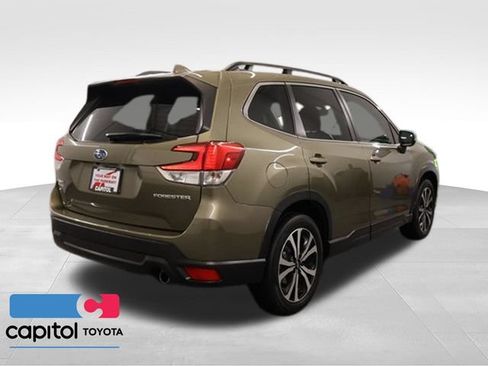 Used 2023 Subaru Forester Limited AWD/4WD image 2