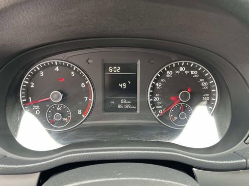 Used 2013 Volkswagen Passat 2.5 S image 29