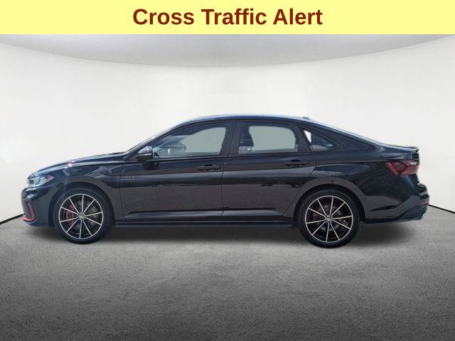 Used 2025 Volkswagen Jetta GLI Autobahn FWD image 9