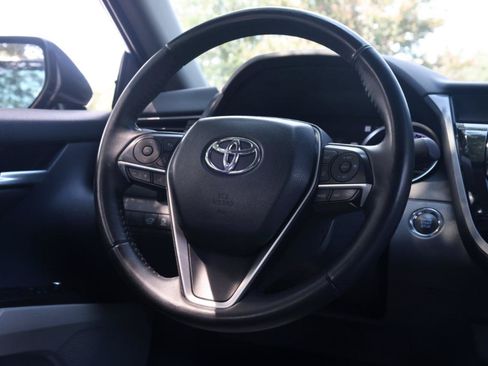 Used 2024 Toyota Camry XLE FWD image 9