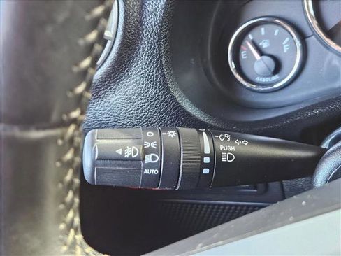 Used 2017 Jeep Wrangler Unlimited Rubicon image 14