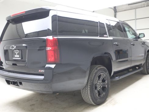 Used 2019 Chevrolet Suburban LT AWD/4WD image 5