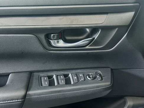 Used 2025 Honda CR-V LX image 15