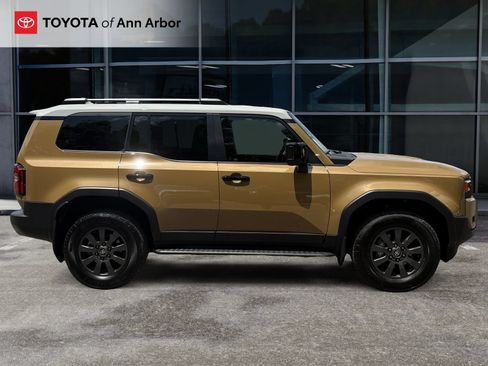 Used 2025 Toyota Land Cruiser AWD/4WD image 12