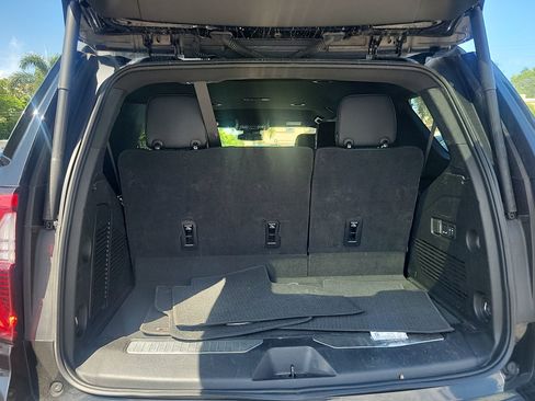 Used 2025 GMC Yukon Denali image 15